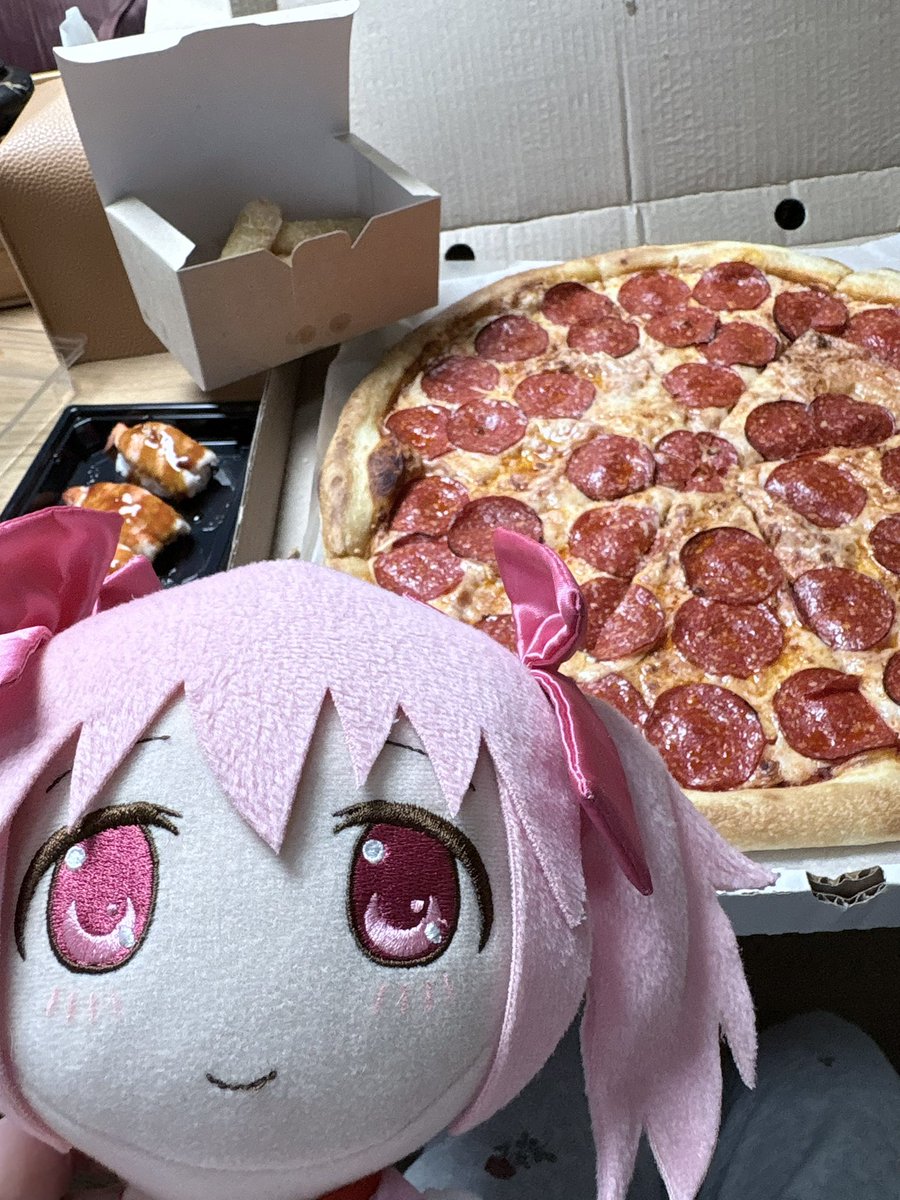madokaslove's tweet photo. i'm a bit hungry https://t.co/7kdBLAVHyC