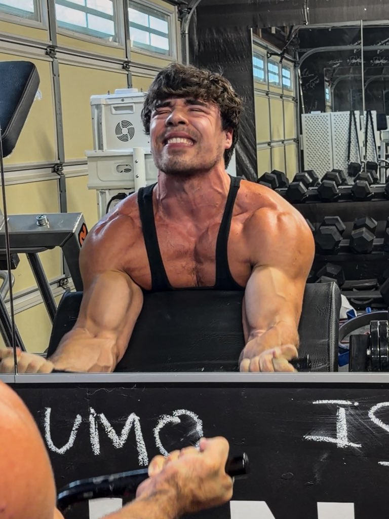 alphalexx01's tweet photo. Your demise begins here, start wor$hipping RN😈
#alphaworship #cashmaster #paypig #Taxfriday #findom $erve #findom4ever #serve #worship #bicep https://t.co/mTFYieoyjU
