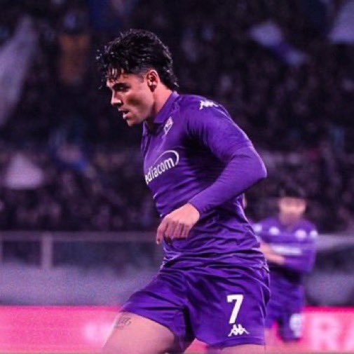 MotivaFC's tweet photo. 🚨 EXCL: Watford have agreed a deal to sign Riccardo Sottil from Fiorentina! 🟡⚫️

Initial loan deal with an option to buy. Agreement reached, with formal steps all set for Monday. 👀 https://t.co/zj0H6XlBbV