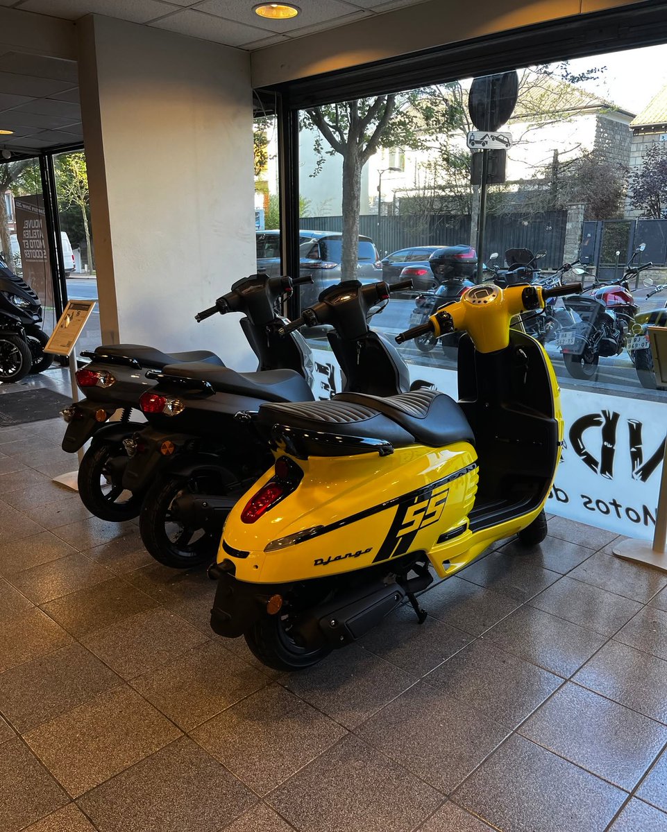 Babydohe's tweet photo. The holidays are coming to an end, and it’s time to prepare for the new school year. Looking for a practical, affordable and enjoyable way to commute? Discover Peugeot scooters and motorcycles at Panda 2 Roues, with reliable models for every https://t.co/WmCizOLJo2