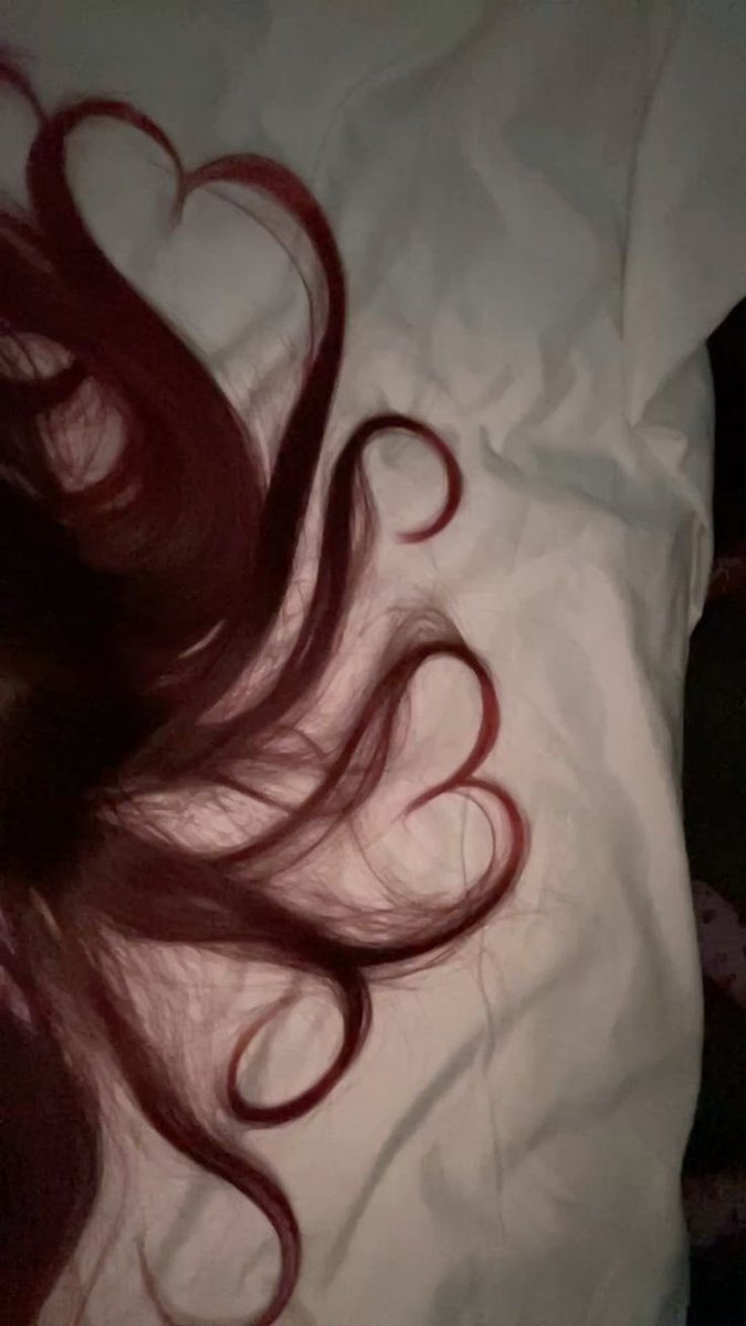 Fallenvxnnix's tweet photo. I love dying my hair !!! @lynxsnowiness tysm for the help !!! https://t.co/6h1yHpTDzc