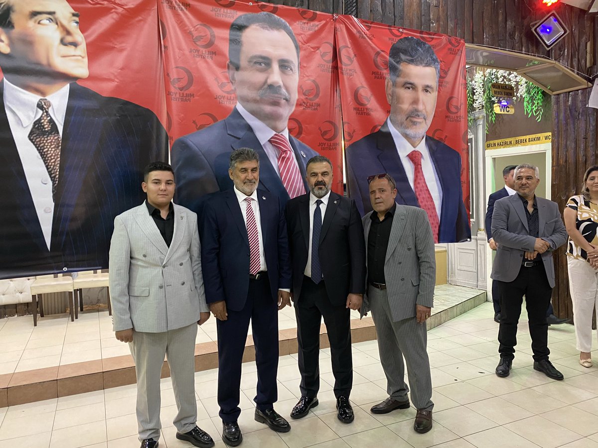TeyfikMYP's tweet photo. Milli Yol Partisi Genel Başkanımız Sayın Remzi Çayır ile Gaziantep İl Kongremize katılım sağladık.

İl Başkanımız Sayın Sadık Polat Bey’i tebrik ediyor, yeni görevinde başarılar diliyorum. Kongremizin teşkilatımız ve Gaziantep’imiz için hayırlara vesile olmasını temenni ediyorum. https://t.co/9YESQZl5n8