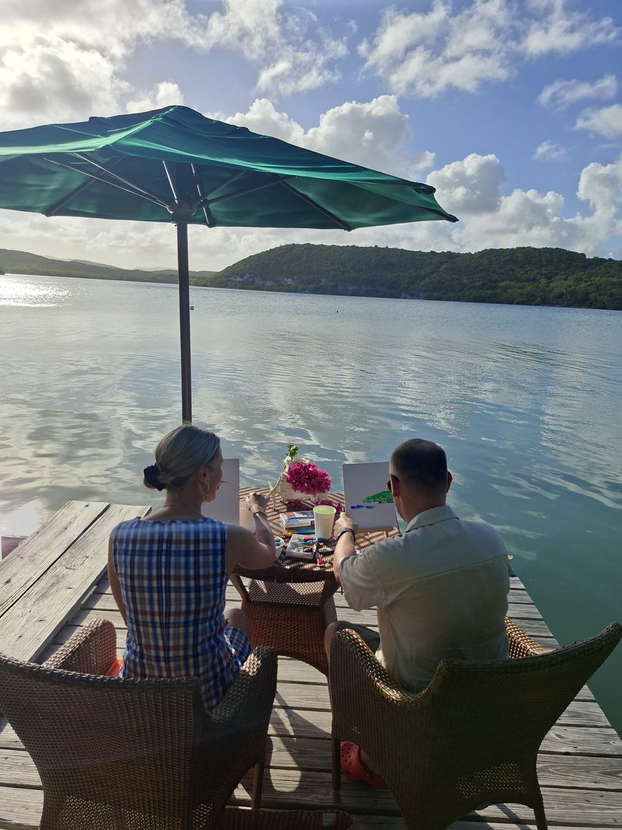 nonsuchbay's tweet photo. Afternoon plans are looking pretty picture-perfect @escapeatnonsuchantigua π¨ Sip, paint and unwind dockside π₯
#EscapeAntigua #EscapeToParadise #VisitAntiguaBarbuda #SipAndPaint https://t.co/y0lLMC6UeW