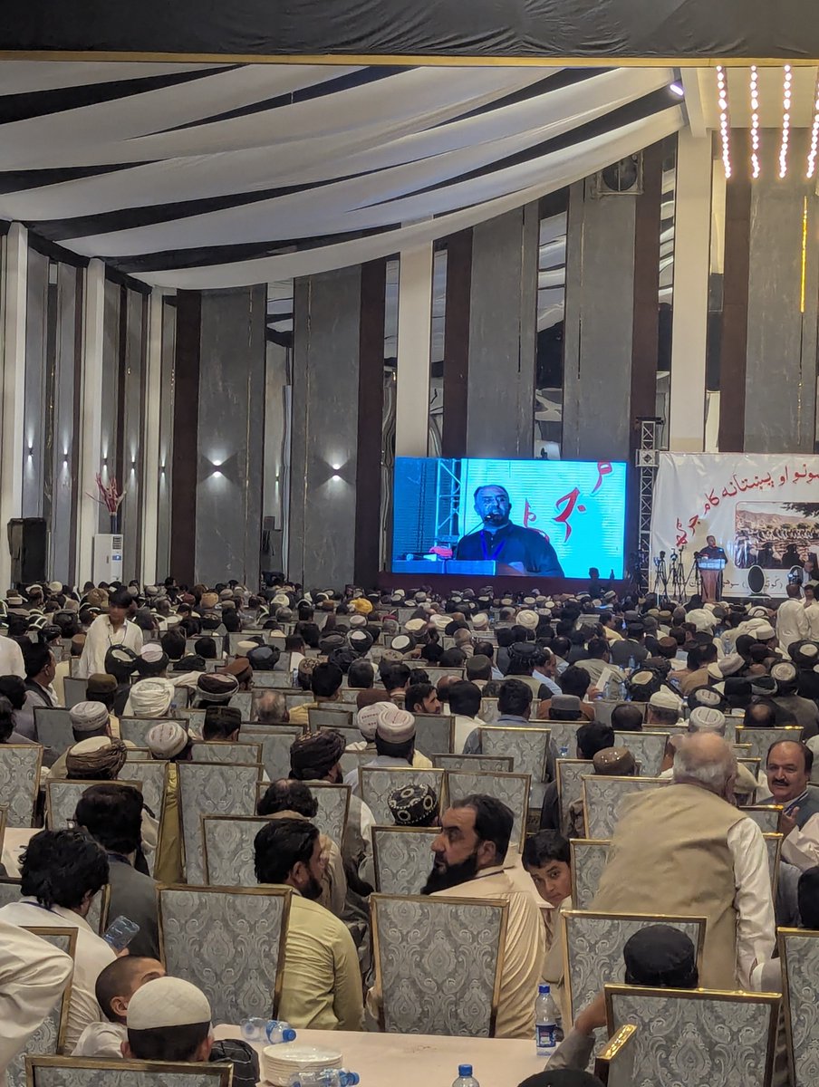 AsfandTuryalae's tweet photo. Quetta is hosting an important jirga of the Pashtun nation.
Representatives and elders from southern Pashtunkhwa are participating in this three-day gathering.
#PashtunJirgaQuetta https://t.co/nZJFgWr1h4