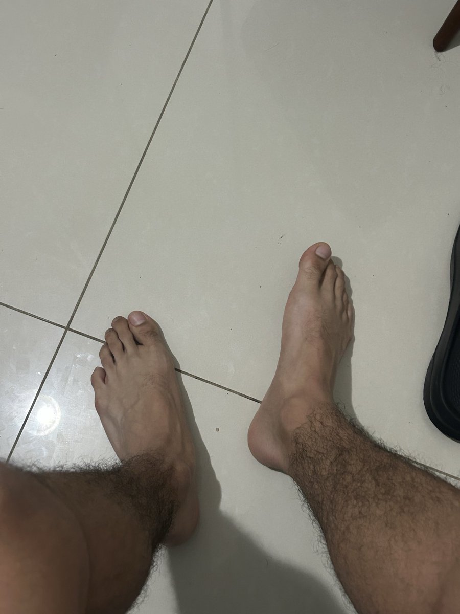 DomJonesMestre's tweet photo. De boa em casa hj, só gravando conteúdo pra vcs vem pv🤑

#findom #drain #pig #pigpay #alfa #alpha #master #mestre #pé https://t.co/cZsGZW7yFi