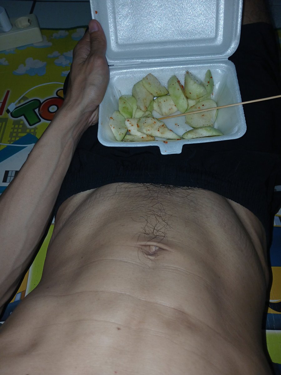 chan_nonnn's tweet photo. Ada yg mau jambu ngga
#gayvcs #gay https://t.co/878L5f8eda