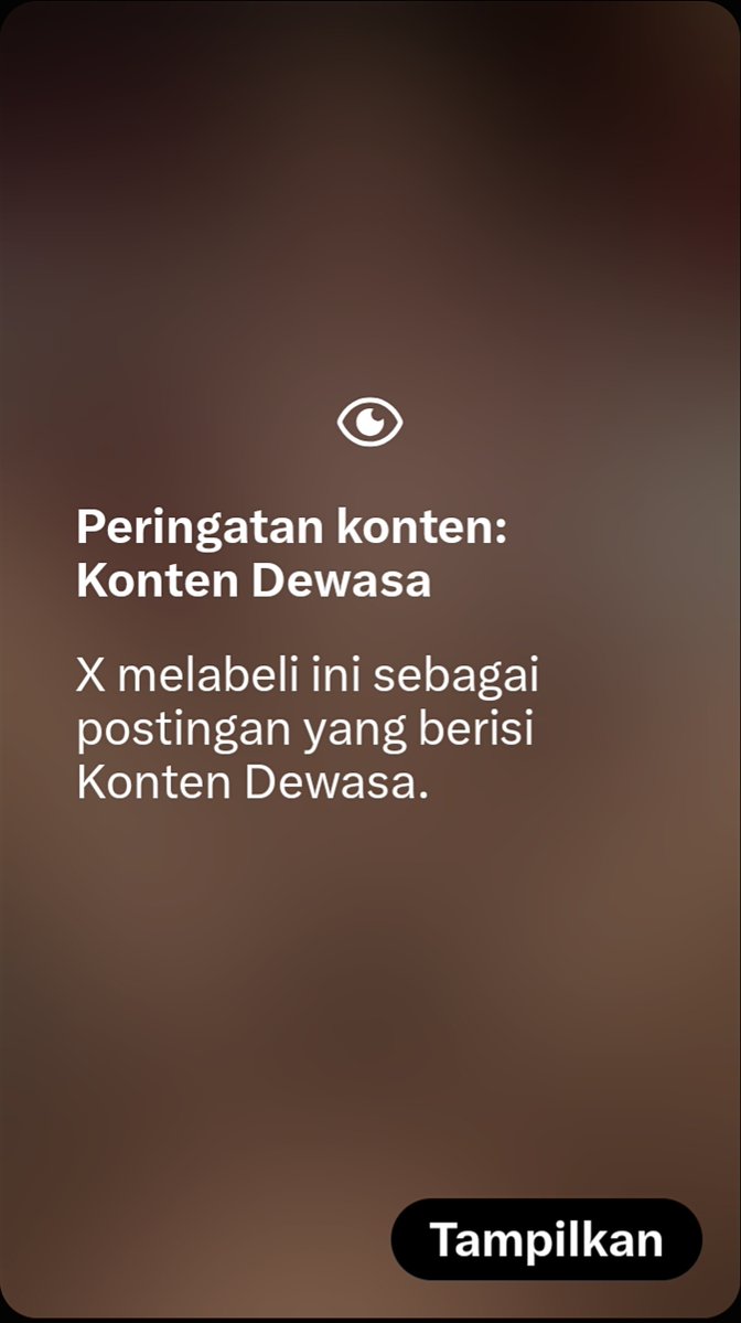 mohamed54348215's tweet photo. Pegawai indomart yang lagi viral nih.
