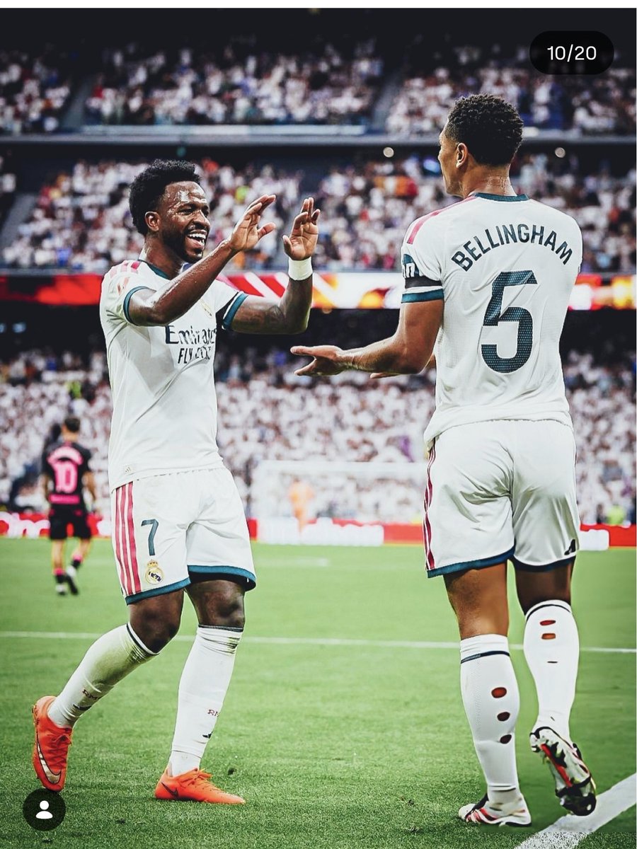 CokeOpinaRM's tweet photo. ⚪🟣Final en el Santiago Bernabéu,el Real Madrid se impone por 4:0 al Málaga y sigue con pleno en Liga! https://t.co/9TE3NaXj0t