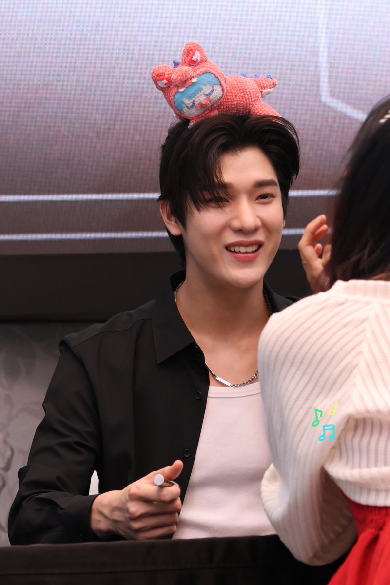 DailyJimmyjiMoi's tweet photo. For today's Jimmy's daily post - posting some latest pictures from Jimmy's Today Event 🥹🥹🥹

#จมอ่านว่าจอมอ #jimmy_jimmoi @jimmy_jimmoi ♡ https://t.co/7Nm4ycNAyW