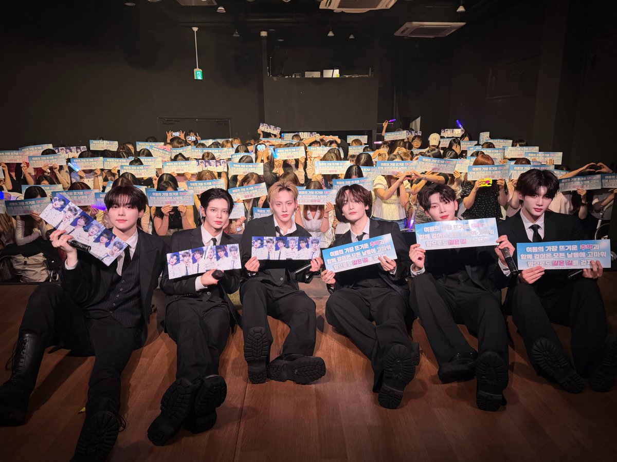 WAKER_JP's tweet photo. 最後の公演が終了いたしました！ いつも多くの応援と愛情をいただき、本当にありがとうございます。 次のシーズンにはもっと素敵な姿でお会いしましょう💕

#WAKER #웨이커 #ウェイカー https://t.co/za0AgZieaD