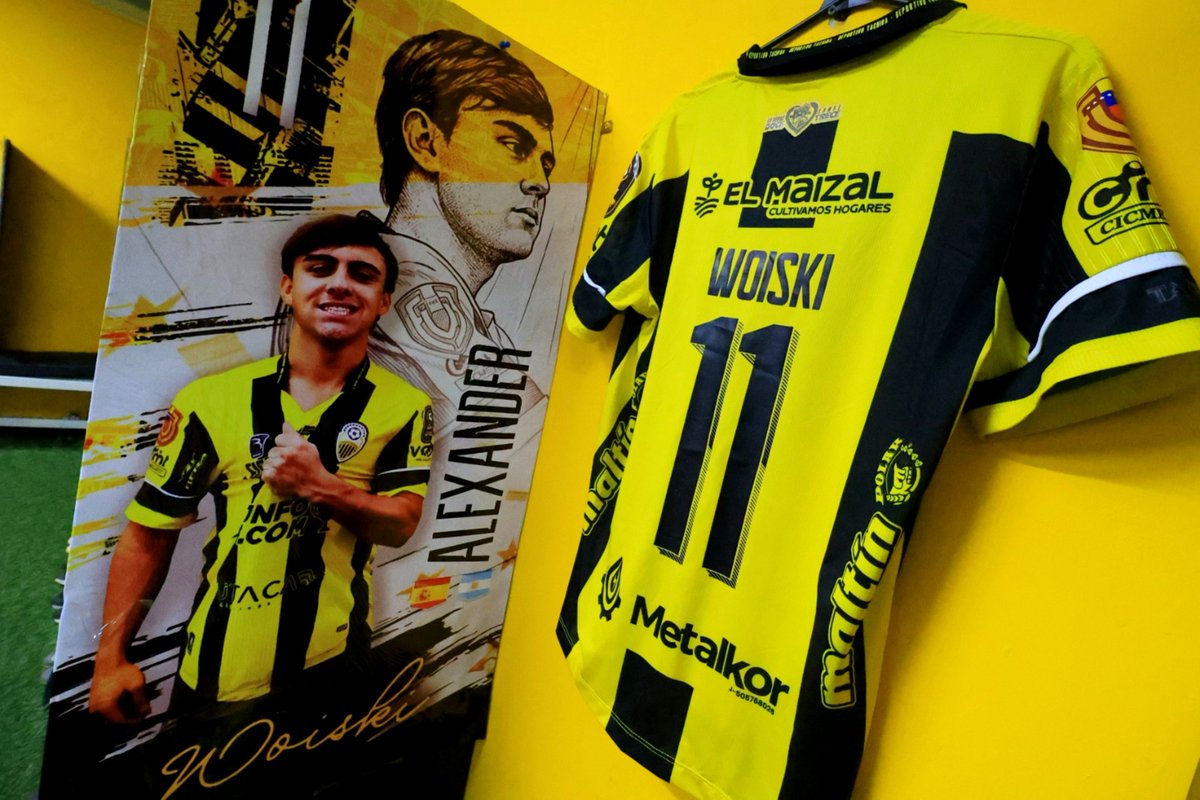 DvoTachira's tweet photo. 🤩 El vestuario del MÁS GRANDE en Pueblo Nuevo TriunfoBet 🏟️ 

#ALlenarElTemplo 💛🖤 https://t.co/LaQPelGBR5