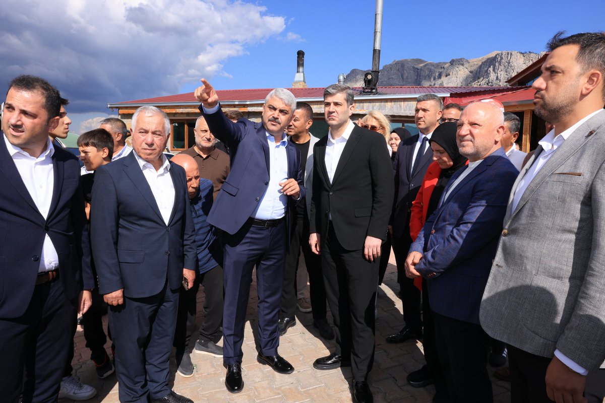akpartiadanail's tweet photo. 📍 Pozantı

İl Başkanımız Sn. Mustafa Özkan, Pozantı İlçe Başkanımız Sn. Necati Şen ile birlikte Pozantı Belediye Başkanımız Sn. Ali Avan’dan Akçatekir’de yakında hizmete girecek Recep Tayyip Erdoğan Millet Bahçesi ve mesire alanındaki çalışmalar hakkında bilgi aldı.

Pozantı’mıza değer katacak bu güzel eserin ilçemize ve hemşehrilerimize hayırlı olmasını diliyoruz.

@omerrcelik @abuyukgumus @yahyacelik_ @ozmehmetemin @avmustafaozkan
@KaramikSunay
@abdullahdogru01 @farukaytek