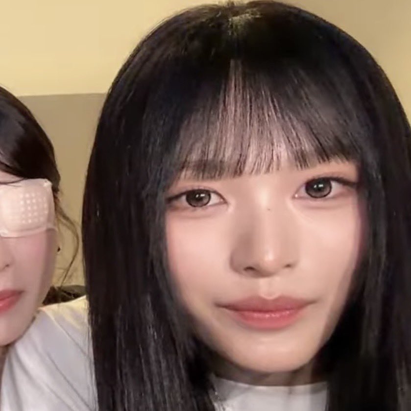 mminnaa0's tweet photo. 내가 좋아하는 미나미 포인트 중 하나가 아랫입술보다 윗입술이 더 두꺼운거,, 평소 웃고 있을 땐 별로 티 안나는데 무표정이거나 완전 집중한 상태에서 잘 보임 https://t.co/GC8cgBZS6Y