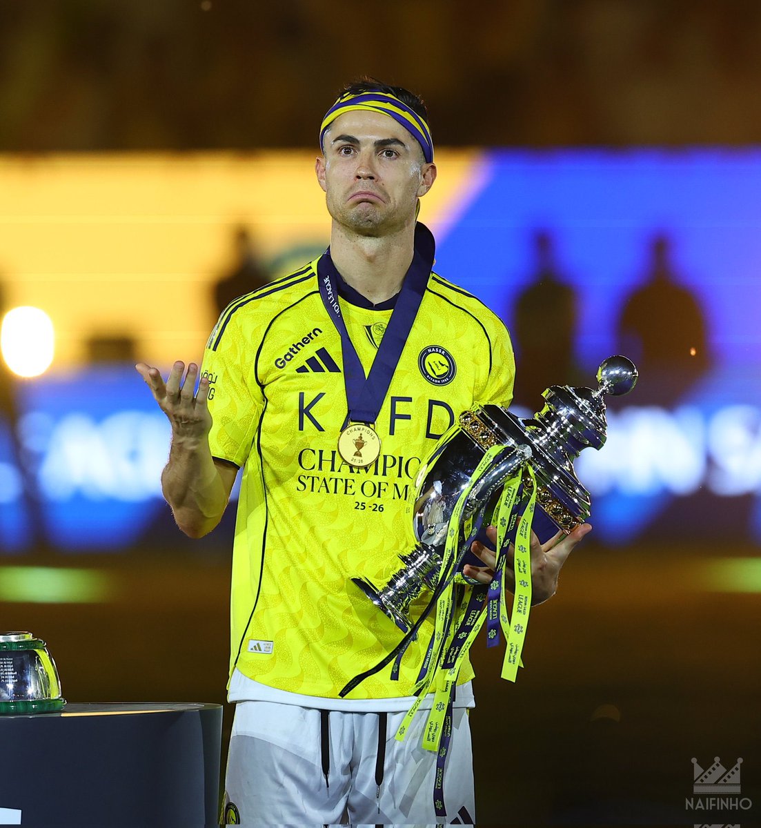 X99i3's tweet photo. بعد تحقيق #النصر للدوري:

• إيقاف عن التعاقدات
• إيقاف عن تجديد العقود
• صفقة وحيدة كبديل للاعب انتهى عقده 

النادي الآخر:

• 9 صفقات كبيرة بين لاعبين محليين وأجانب 
• 7 لاعبين أجانب غادروا https://t.co/pyzCJUagmN