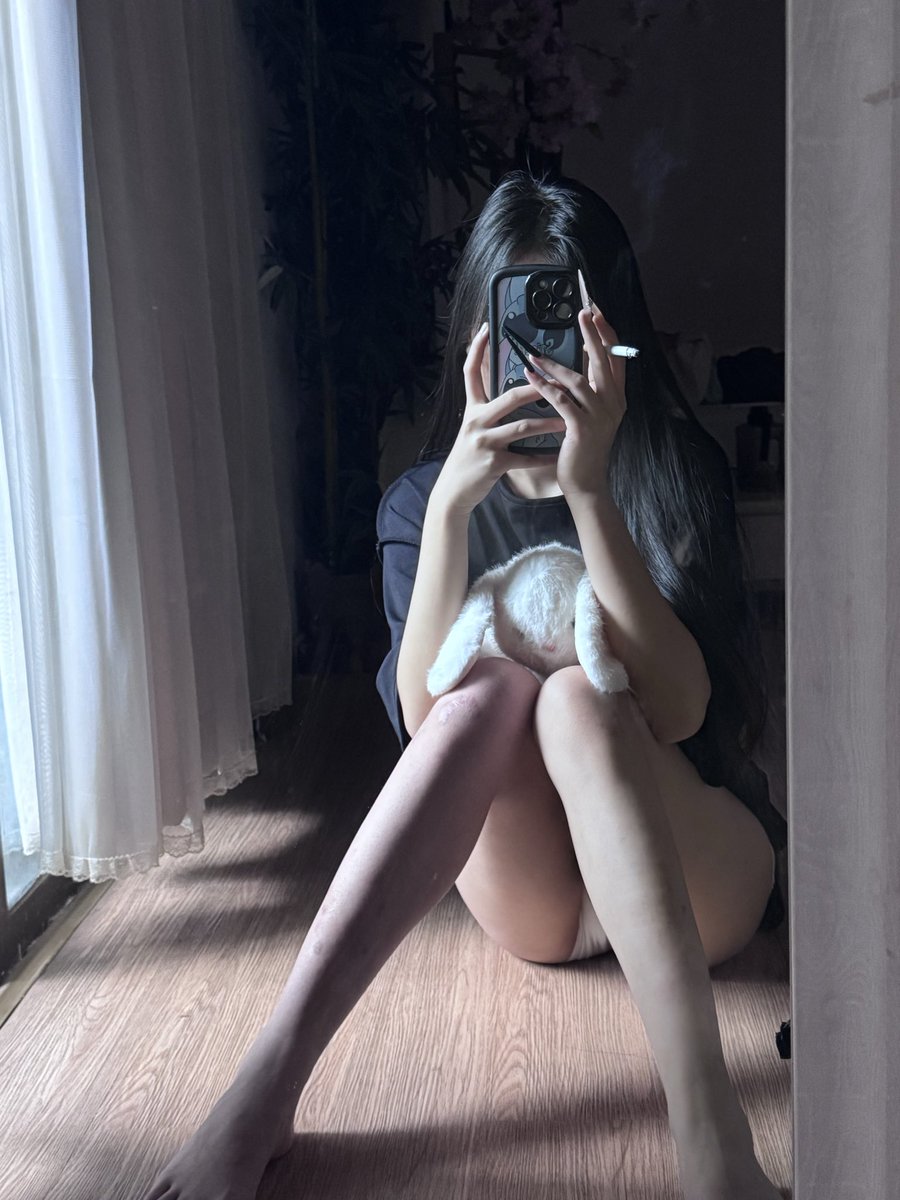 Gui6ling's tweet photo. 小🐰 https://t.co/REsGeAR9fd