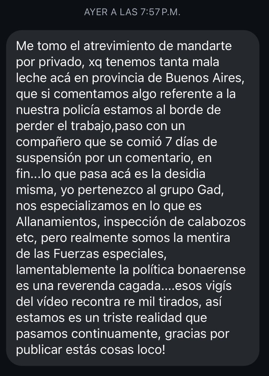 Leoogomez_'s tweet photo. A los bonaerenses les pregunto: 

¿De verdad creen que es justo que quienes arriesgan SU VIDA día a día por ustedes, no tengan derecho a expresarse sin ser sancionados o perseguidos? 

Totalmente nefasto el gobierno de PBA. https://t.co/mFDNyoV4vj