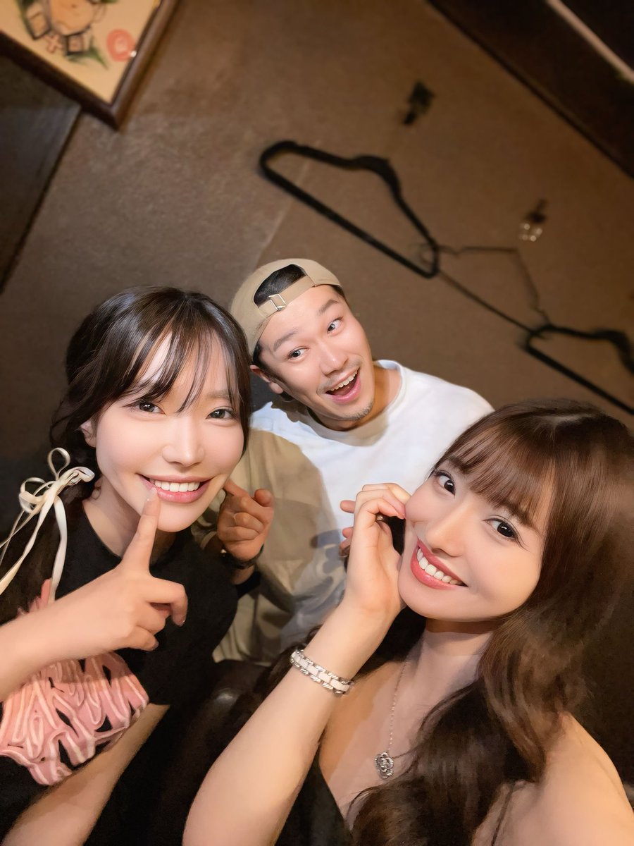 Hinano_kanonn's tweet photo. ちなみに、本当たまたまなのですが、お世話になっているZAMPA監督にお会いしましましてご馳走になりました🥹🙏
本当にありがとうございます‼️
@AvZampa 
@osuzu_chan1022 https://t.co/THuB5oIGgW