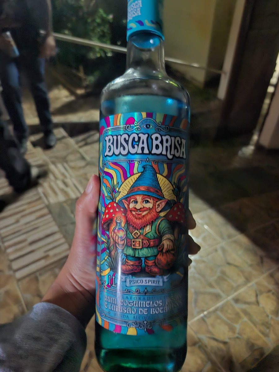 Liich6skw's tweet photo. os cara: corta brisa
a gente: busca brisa https://t.co/gqvJNEQXiG