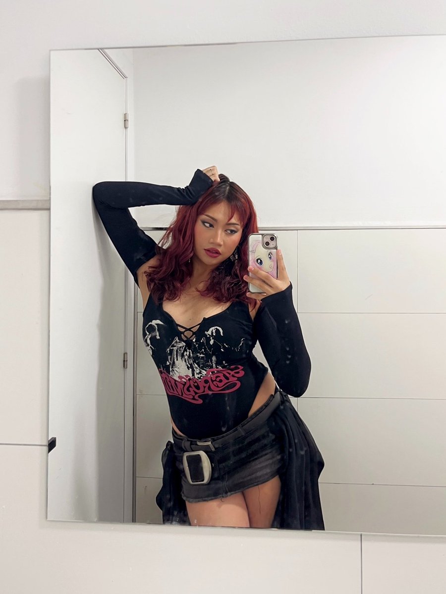 H0X33N's tweet photo. meeeee :3 https://t.co/VBeoYoI8rB
