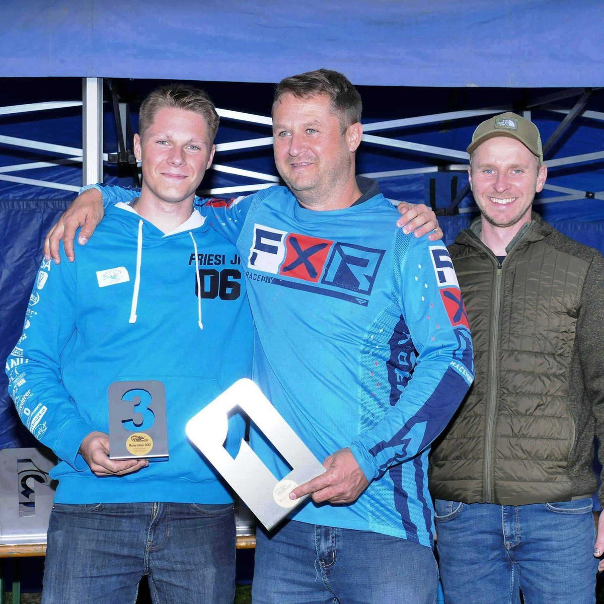 SetsukoSomoxer's tweet photo. We finished 3rd at MSC Alberndorf 🥉 and 2nd overall—just 1 point behind Jürgen Friesenecker. A thrilling final race to end the season! Thanks to all my sponsors. https://t.co/5fwuEYKeGk