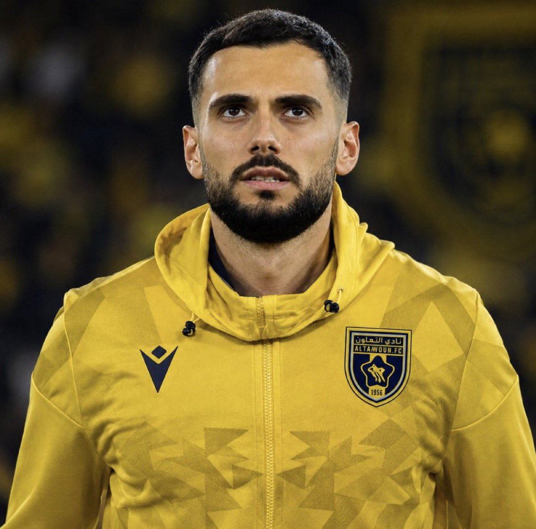 F_Alsaleem1's tweet photo. 🚨🚨🚨🚨💣💣💣- #الصيفية_مع_فيصل | 

هنالك نقاشات كبيرة داخل البيت التعاوني 
في تحويل نديم للآسيوية وجلب صانع لعب اجنبي 

الموضوع ليس عابر انما امر مهم وقد تحدث في اي لحظة https://t.co/EoviJZ5Lou