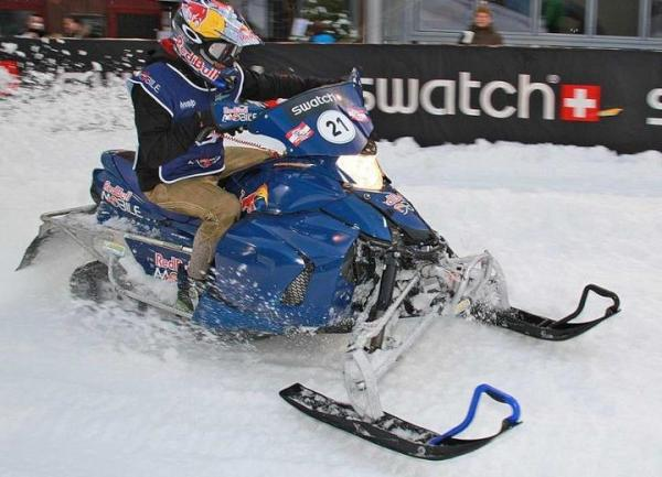 F1BigData's tweet photo. Otmar Szafnauer reveals that Kimi Raikkonen used to race snowmobiles in Finland under a pseudonym, as his contract stipulated that he could not race anything else than Formula 1

The pseudonym he chose was James Hunt https://t.co/Be8RdDcsJn