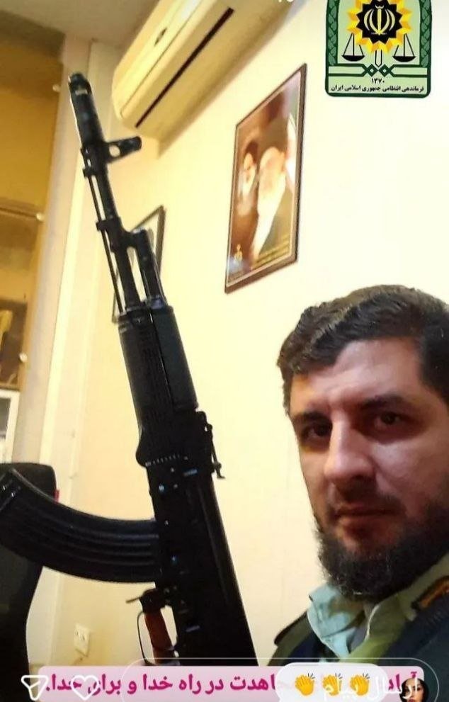 Alexkennedy213's tweet photo. Oppressor, you worthless creature.
#Rouf Sadeghi
41 years old
#Tabriz https://t.co/xf3C8upSOV