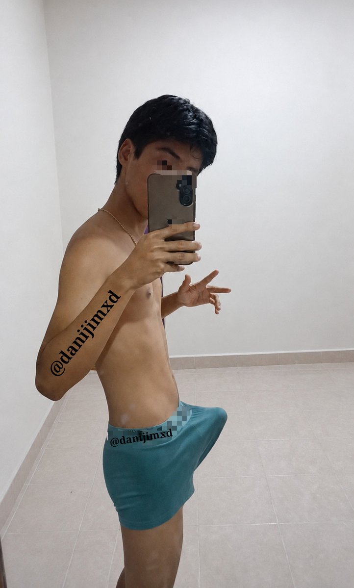 danijimxd's tweet photo. Flaquito pero con vrgon asegurado 👅 https://t.co/qlQFM4mSuO