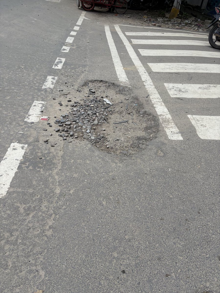 prateekjainmca's tweet photo. @EconomicTimes @NitinNabin sir with due respect we need basic amenities properly. Please visit Indirapuram Ghaziabad and see what we are getting. @AMRUTCityGzb @VikramadityaSM @myogiadityanath . We are living in hell. Newly made roads broken after few days. Kids walk on middle of d road. https://t.co/pwzVHdHi4S
