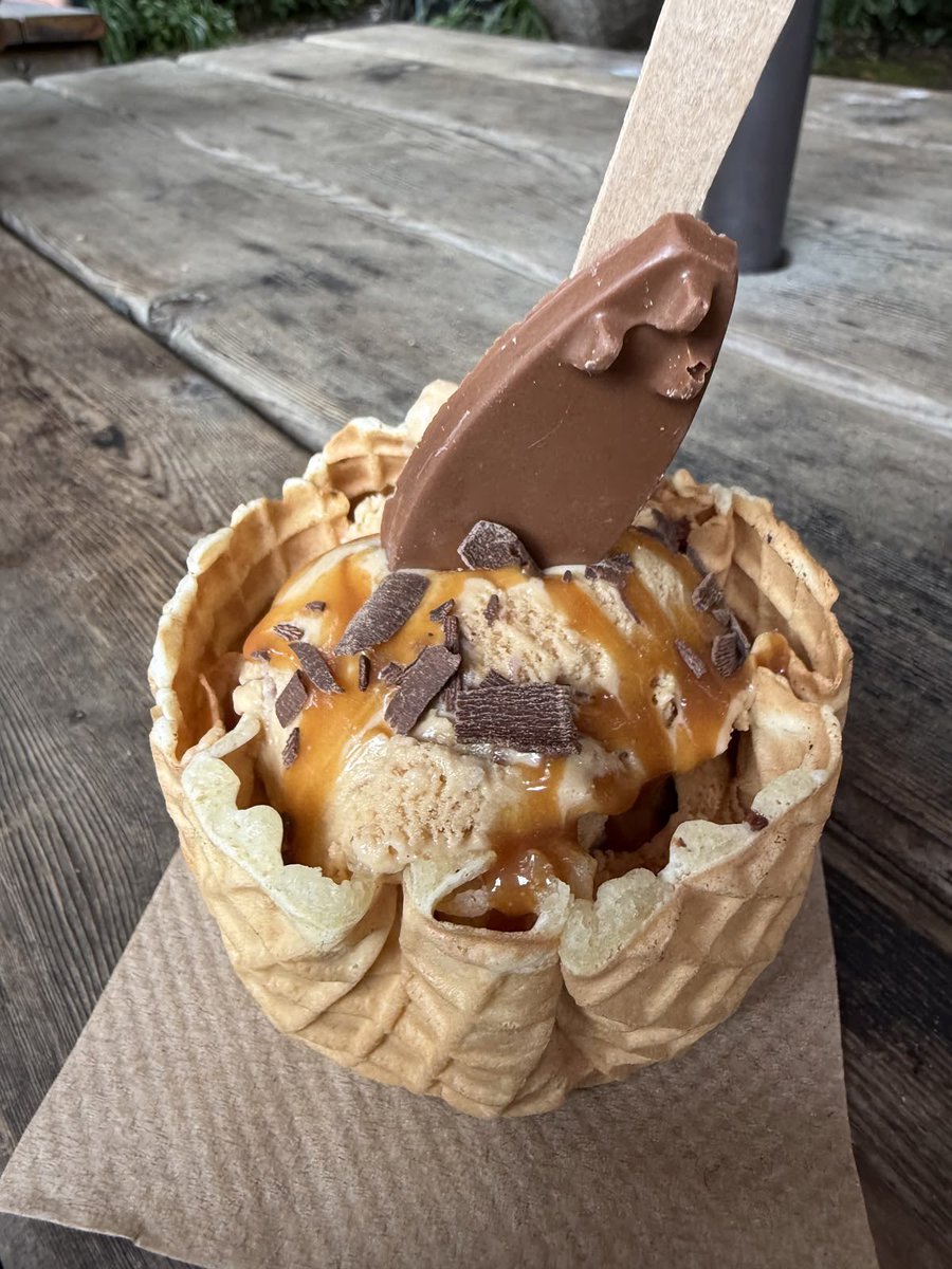 rubyyayy's tweet photo. ˙ . ꒷🍫. 𖦹˙— random desserts food poll ! 
interactive thread mainly for edrtwt 

────୨ৎ────

poll duration- 7 days
enjoy .ᐟ.ᐟ ──★ ˙🧁 !!
🏷️: #foodpoll #interactivethread #edrtwt #anatwt #food #shedrtwt #thisorthat #ricecaketwt #miatwt #bedtwt https://t.co/pzVoH4snAF
