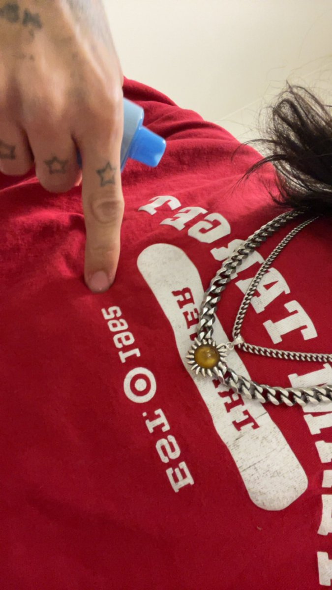 jaydaniel1738's tweet photo. I need to fix my hand tat https://t.co/fpb4cApIKP
