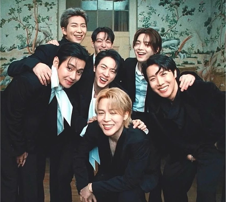 ChartUpdate_'s tweet photo. Top 10 Most Streamed K-pop Albums On Global Spotify Daily Chart (Aug. 29)

1. BTS — ARIRANG (13.7M) = 
2. BTS — PROOF (5.1M) = 
3. JENNIE — Fallen Angel (3.4M) = 
4. Cortis — GREENGREEN (3.2M) +1
5. ENHYPEN — THE SIN: BLISS (3.07M) -1
6. Jung kook — GOLDEN (3.06M) = 
7. BTS — LOVE YOURSELF (2.57M) = 
8. JENNIE — RUBY (2.55M) = 
9. Rose — ROSIE (2.4M) +1
10. Stray Kids — THIS & THAT (2.3M) -1
