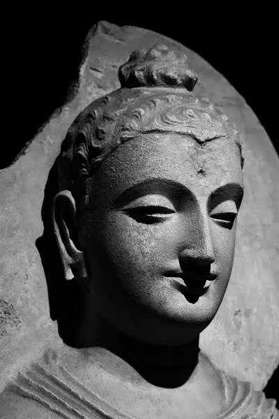 ___Dhammakaya's tweet photo. Sakyamuni Buddha - The Enlightened One https://t.co/GJNG6MD81P