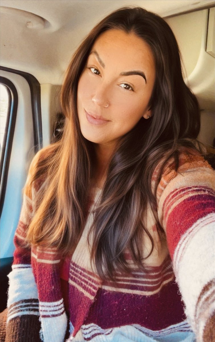 BdayBabes's tweet photo. We wish @8Gypsy_Soul happy bday!
#MsStephanie #August30 https://t.co/q3BgNddMNm