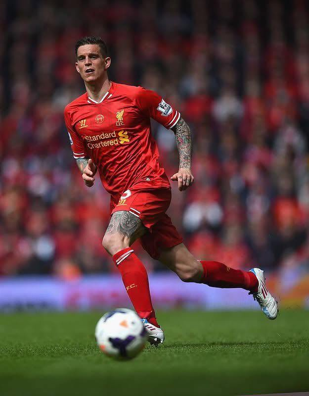 FTBLsection's tweet photo. Pepe Reina: “It’s difficult to say no to Barcelona.”

Luis Suárez: “It would be very difficult to say no to Real Madrid.” 

Philippe Coutinho: “It’s a dream come true” after finally joining Barcelona.

Daniel Agger: “I can say NO to just about any club in the world as long as Liverpool Football Club want me to stay.”

Agger had opportunities to leave Liverpool during his eight years at Anfield, but his attachment to the club was different.

He eventually left in 2014, not for another European giant, but to return to his boyhood club Brøndby.

And when he retired, he had YNWA tattooed across his knuckles.

Daniel Agger. Proper Liverpool cult hero. 👊🔴