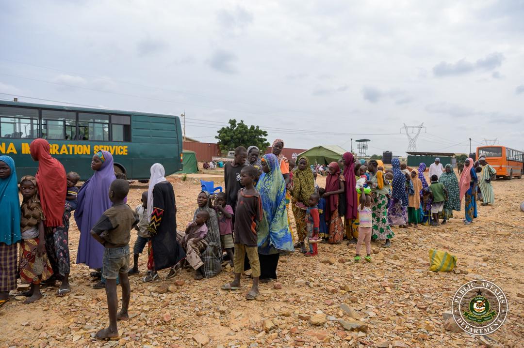 Citi973's tweet photo. The Ghana Immigration Service has arrested 1,055 people in an intelligence led anti trafficking operation targeting organised street begging networks in parts of Greater Accra and the Ashanti Region.

The operation, conducted on Saturday, August 29, resulted in the rescue of 662 children, alongside 248 women and 145 men, mainly West African nationals.

GIS says several Ghanaians suspected of acting as local agents for exploitative begging networks were also apprehended. A woman believed to be part of a criminal network trafficking beggars to Ghana was arrested and is in custody at the immigration headquarters. 

A man who attempted to harbour some of the beggars in his container has also been arrested. He is also assisting in investigations.

#GhanaImmigrationService #HumanTrafficking #StreetBegging #GhanaNews #CitiFM #ChannelOneTV