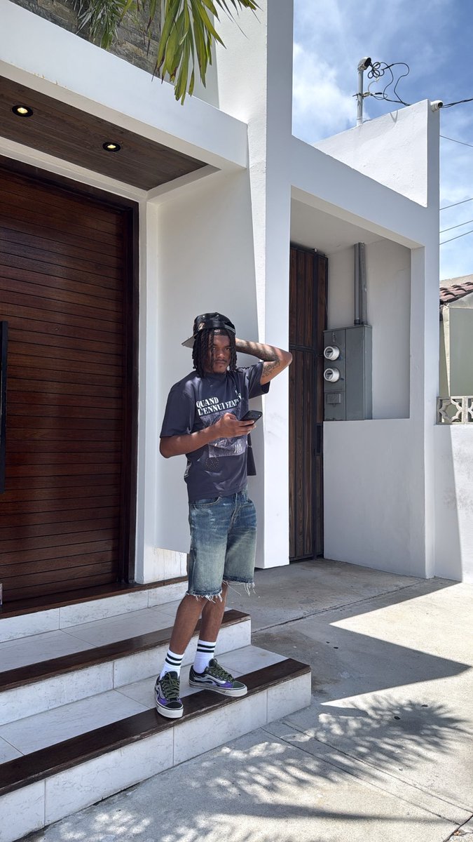 ybeezyy2's tweet photo. https://t.co/Kruzew4Zfe