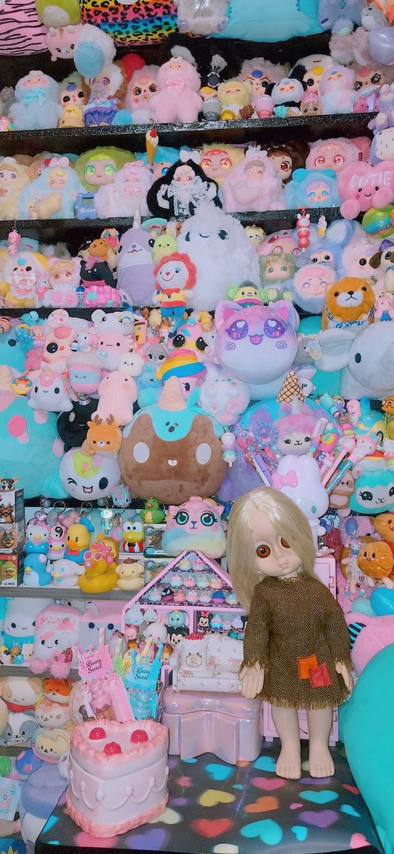 Miichel701's tweet photo. #noname #littlemissnoname #littlemiss #60s #hasbro #doll #dolls #vintage #old #collectibles #collector #collection #kidcore #kidwave #toycore #myroom #toy #toys #60stoys #60sdolls #thedollwiththetear #vintagedoll #vintagedolls #dollcollector #dollcollection #65s #1965s #vinyldoll https://t.co/hw7upV2gyx