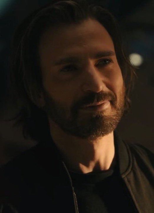 DiscussingFilm's tweet photo. Chris Evans explains why he returned as Steve Rogers for ‘AVENGERS: DOOMSDAY’

“I feel very at home with the role. I feel very not just comfortable, but precious. I care about the arc of all these characters, and we wouldn’t be doing it unless there was going to be a really interesting situation to put him in.”

(Source: Fan Expo Boston)