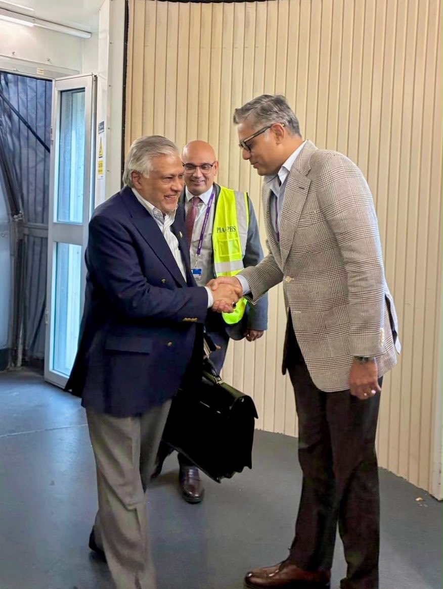 ForeignOfficePk's tweet photo. Deputy Prime Minister/Foreign Minister Senator Mohammad Ishaq Dar @MIshaqDar50 arrived in London today ahead of his official visit to the United Kingdom from 24 to 28 August 2026.

High Commissioner of Pakistan to the United Kingdom, Mr. Tipu Usman @TipuUsman, received the Deputy Prime Minister/Foreign Minister at London Heathrow Airport.

During the visit, the Deputy Prime Minister/Foreign Minister will hold meetings with UK Foreign Secretary Ed Miliband and FCDO Minister of State for Pakistan Stephen Doughty, as well as with other senior members of the UK Government.

He will also meet with Arsenio Dominguez, Secretary-General of the International Maritime Organization (IMO), to discuss regional maritime security.

The Deputy Prime Minister/Foreign Minister will also meet with Shirley Ayorkor Botchwey, Secretary-General of the Commonwealth.

@PakistaninUK