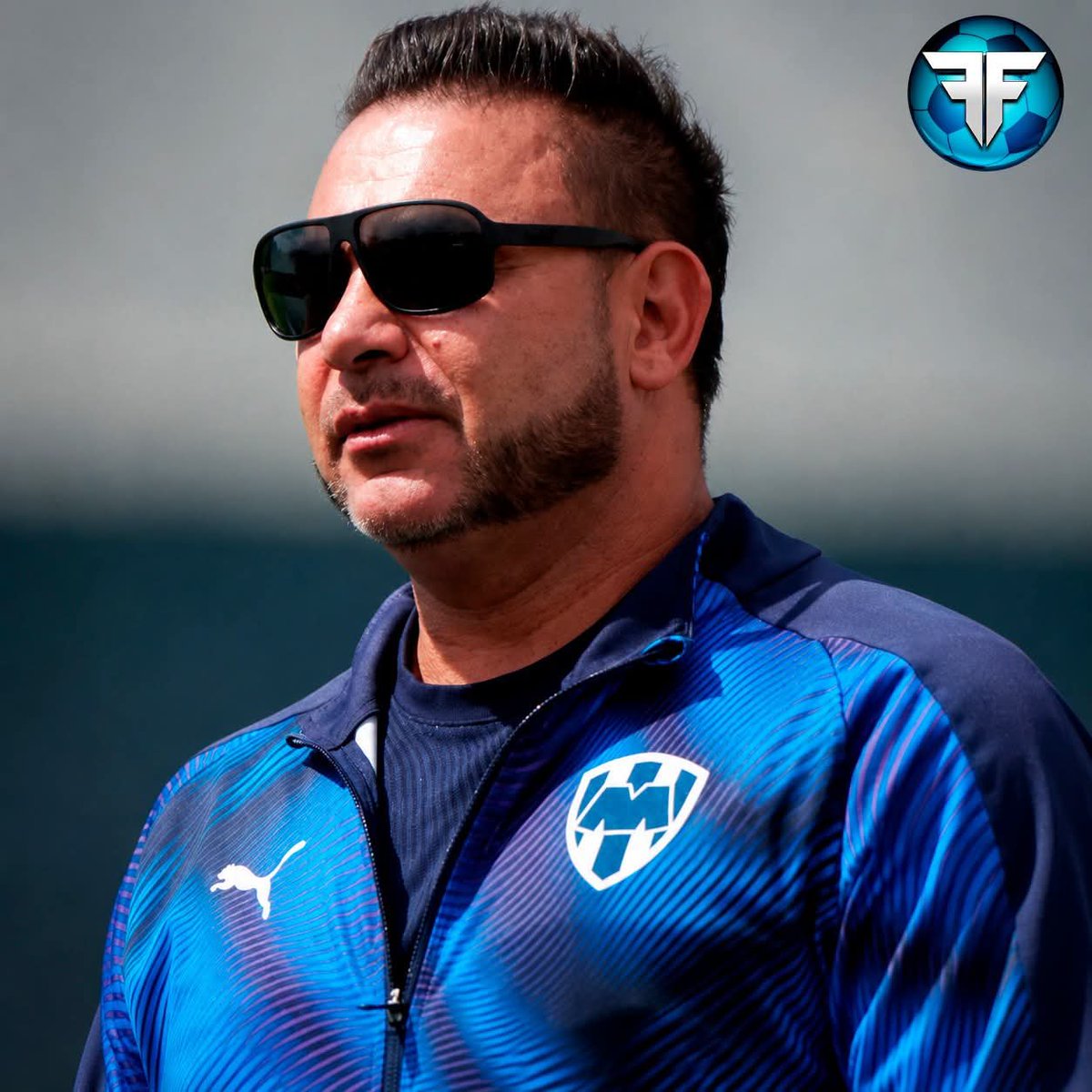 Futbol_Fino's tweet photo. "Yo lo tengo bien claro, si me pones dos contratos en la mesa, uno de Tigres con el doble de lo que gano hoy en Toluca y otro de Rayados en ceros, te firmo el de @Rayados con los ojos cerrados y con sangre, ¡Ya está! no dudaría ni tantito en trabajar gratis para el club de mis amores.

Ni con el mejor contrato de mi vida me iría a Tigres, eso nunca va a pasar, tengo un cariño y un respeto muy grande por el Monterrey, jamás traicionaría mis ideales ni mi pasión, yo soy Rayado para toda la vida."

#LoMásFinoDelFutbol