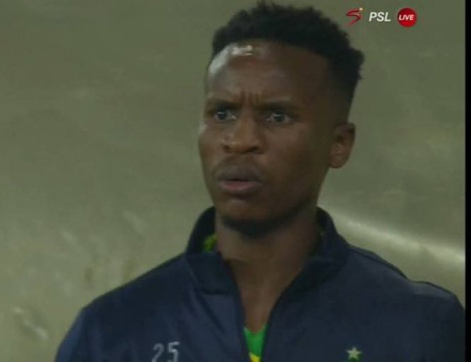 uNdu_Mk2's tweet photo. When you find out that your R150m attack couldn't score a single goal against Arrows https://t.co/CNpYaSOCUx