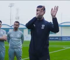 ii0ss1_'s tweet photo. @TLxxTL الوضع لين يجيبون الدوري وكاس ملك ونخبة 🤣🤣🤣 https://t.co/K7VfGiguOk