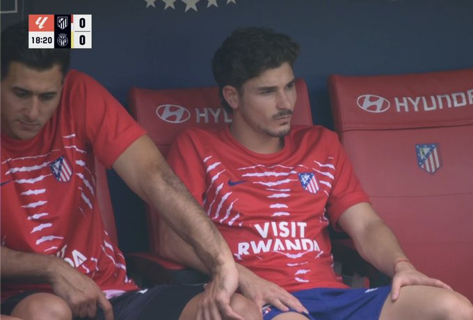 UNIVERSO_1899's tweet photo. Tiene cara de que como lo metan al partido, se hace un hattrick en propia puerta. https://t.co/x87oOOPkWa
