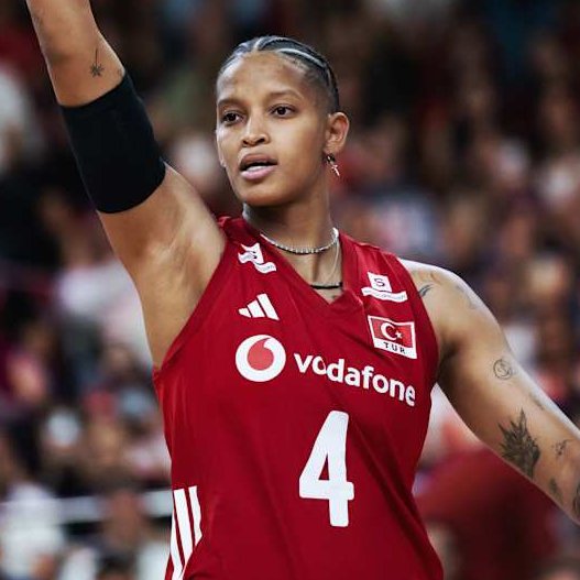 Temmzvolley's tweet photo. 🇹🇷Melissa Vargas'ın 5-0'lık serisi 🔥

#FileninSultanları https://t.co/SzuanpqQpT
