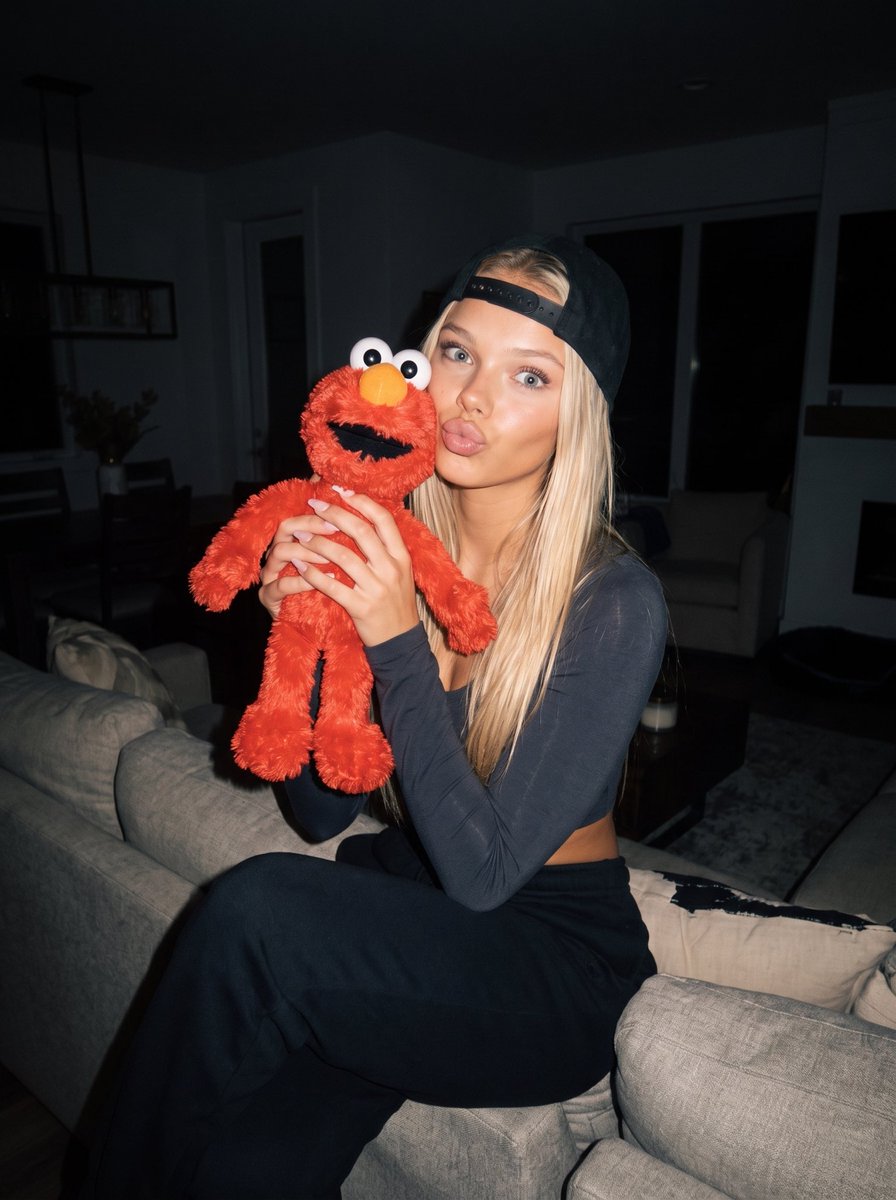 TeaganBrookss's tweet photo. Tickle me https://t.co/N3UsZRgFQX