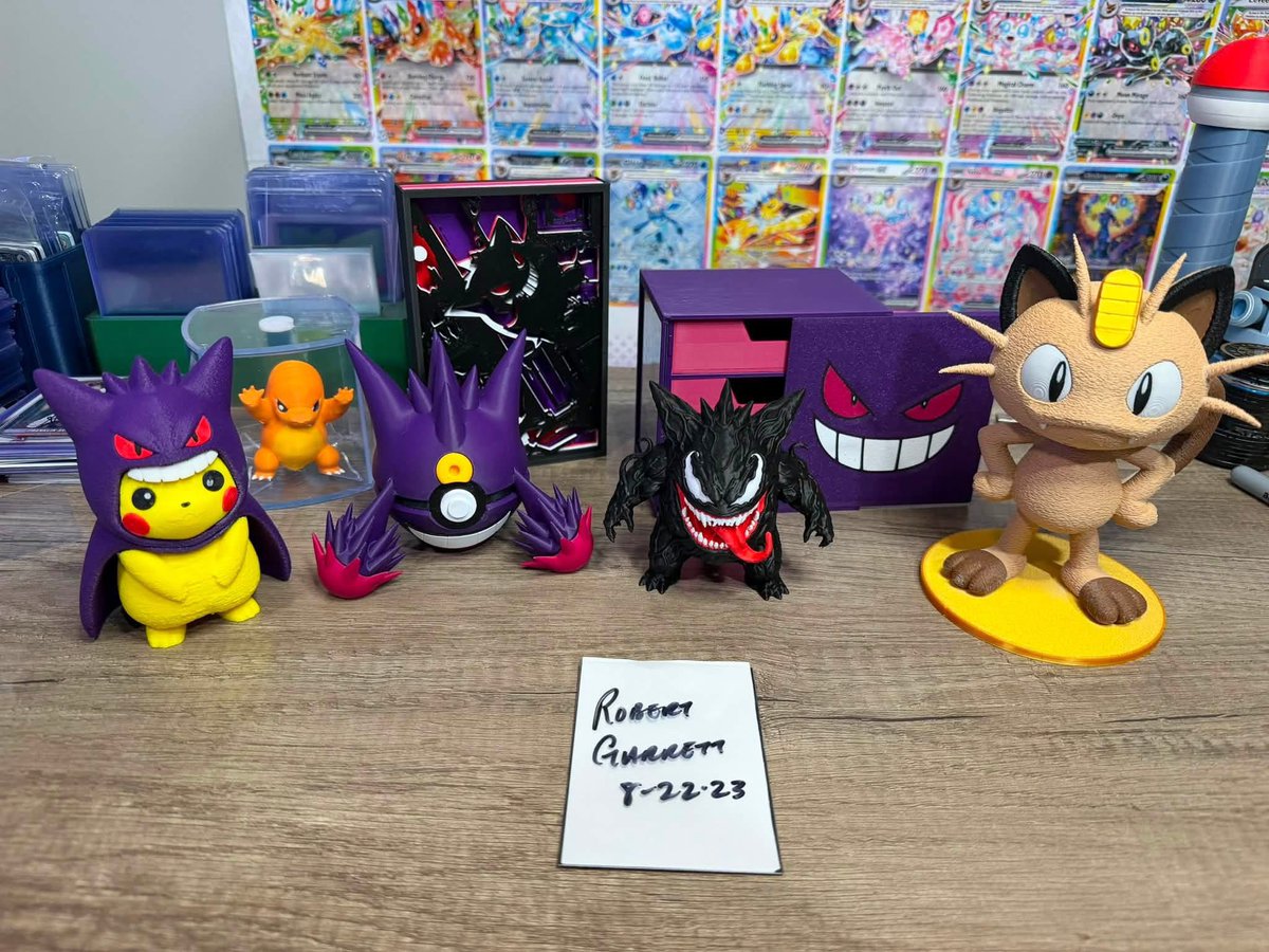 tylerporter90's tweet photo. Trying to help a buddy get rid of his Fusion Strike Gengar. He’s asking $985. He is trying to find a Japanese Mega Zard but would entertain English for trades plus cash. https://t.co/bgAWtL9uuM