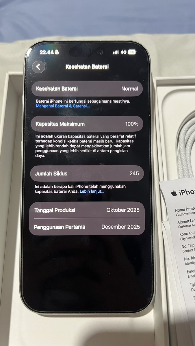 bby_hottest's tweet photo. WTS LFB JUAL IPHONE

iPhone 17 pro 256GB
Warna Silver
Ex iBox (kode PA/A) 
Garansi on sampe 29 Desember 2026
Fullset like new
Bh 100%, cc under 250
22.7jt nego tipis, (hemat jauh, harga counter masih 24jt up)
COD dom Surabaya barat

#zonauang #jualiphone #iPhone17 #iPhone17pro https://t.co/BcSl0ELVCl