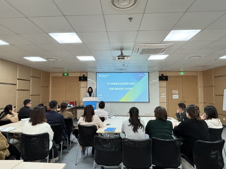 kayan_fatmanur's tweet photo. Just wrapped up a super insightful workshop on digital marketing trends today! Learned so many practical tips from industry pros and connected with awesome peers. Grateful for this learning opportunity https://t.co/24DuGWSpo2
