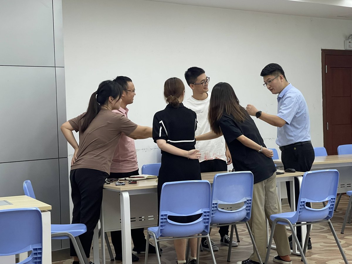 deguull's tweet photo. Acabo de terminar un taller de gestión de proyectos super práctico Aprendí herramientas nuevas que ya aplicaré en mi trabajo! https://t.co/xrMS7JlgEs